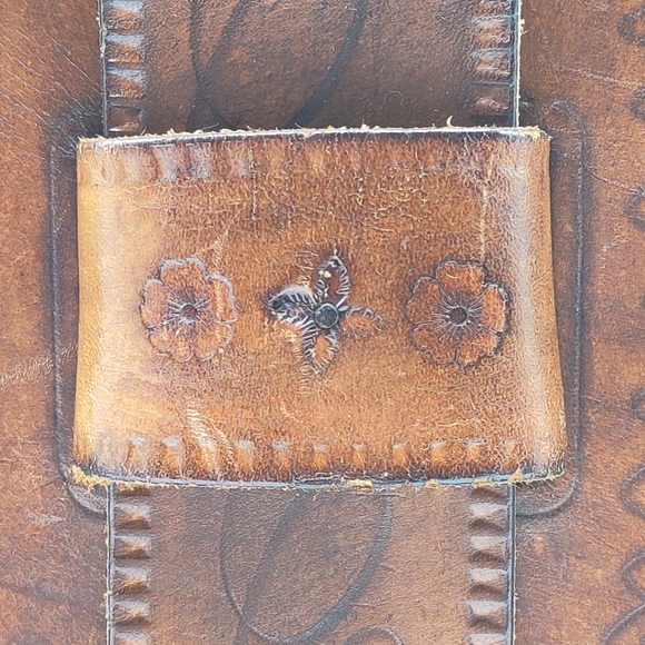 Vintage Hand Tooled Bag - Picture 4 of 9